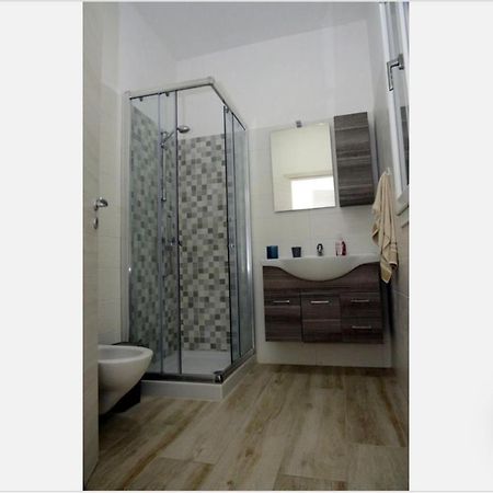 Appartamento A 2,5 Da Lecce Merine Bagian luar foto